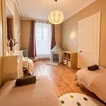 Villa Le Voilier, Proche Plages & Centre-ville, 8 Pers