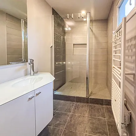 Villa Le Voilier, Proche Plages & Centre-ville, 8 Pers *